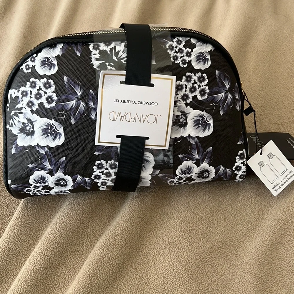 Sold ❤️Gift idea❤️JOAN&DAVID 3 pieces done cosmetic set floral brand - Picture 6 of 7
